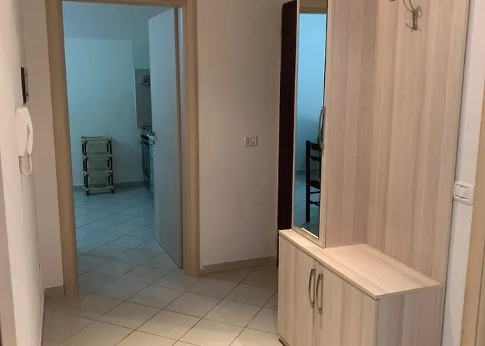 Apartment I&s 2 Golem (Tirana)